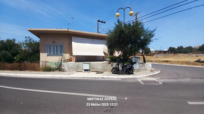 Κωδικός 87659 Πέρδικα μονοκατοικία -μαγαζί 75 τ.μ. ενοικιάζεται και στις δύο περιπτώσεις με 440 τμ οικόπεδο. Ενεργειακό πιστοποιητικό εκκρεμεί. περ1